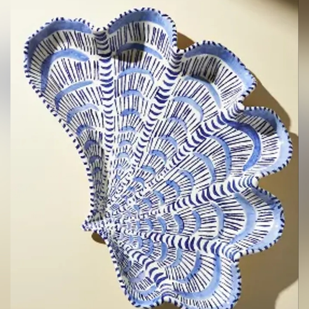 Anthropology Lucie de Moyencourt Shell Platter, never used. Sold out.